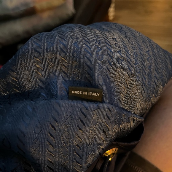 Prada triangle logo nylon backpack - Picture 4 of 5